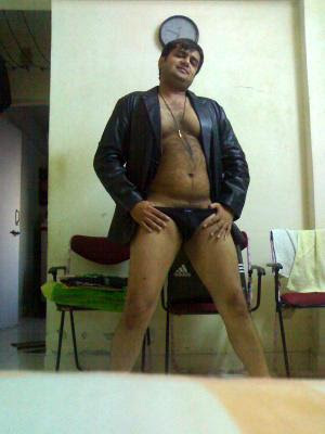 Next Image >>