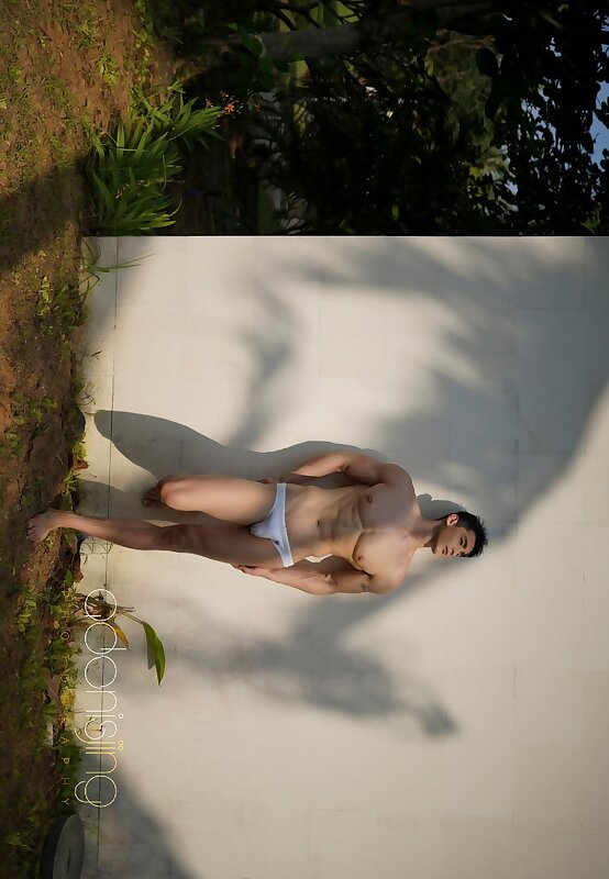 Next Image >>