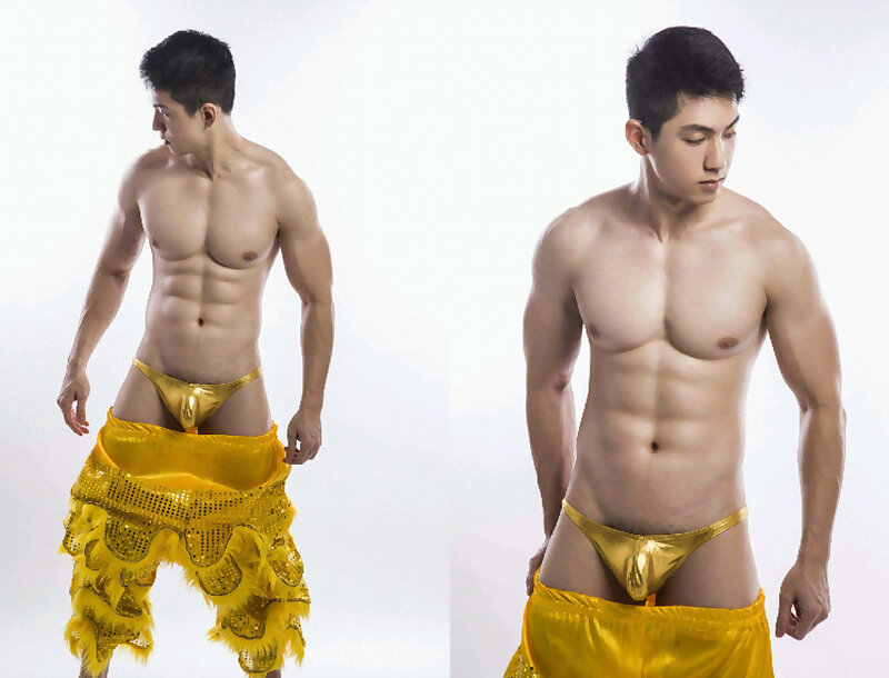 Next Image >>