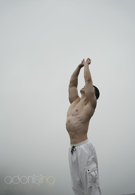 Next Image >>