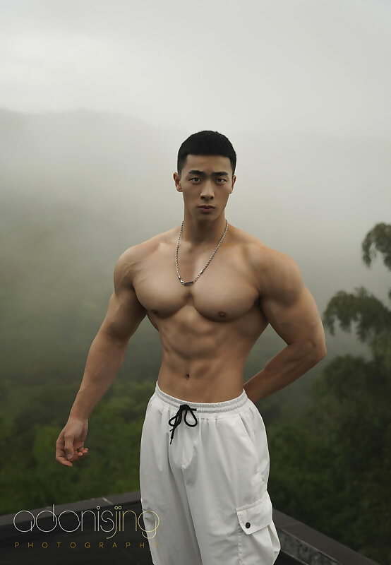 Next Image >>