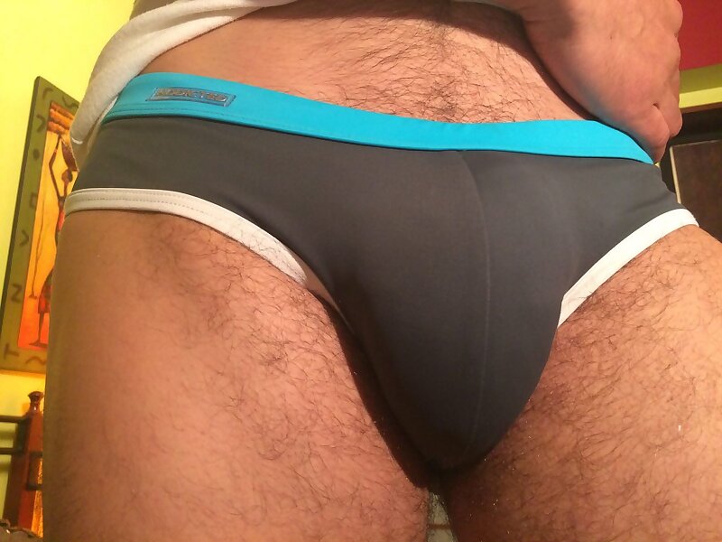 Next Image >>