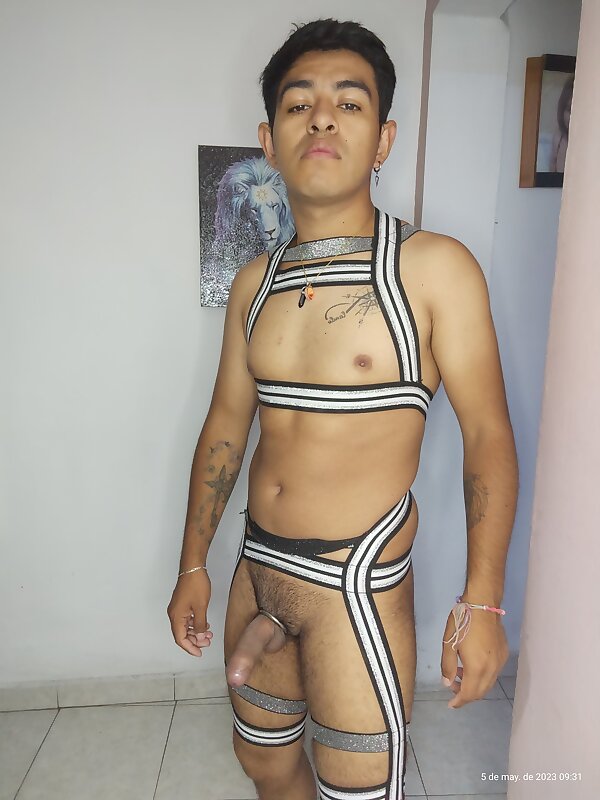 Next Image >>
