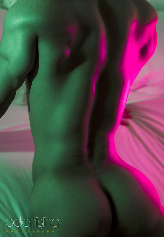 Next Image >>