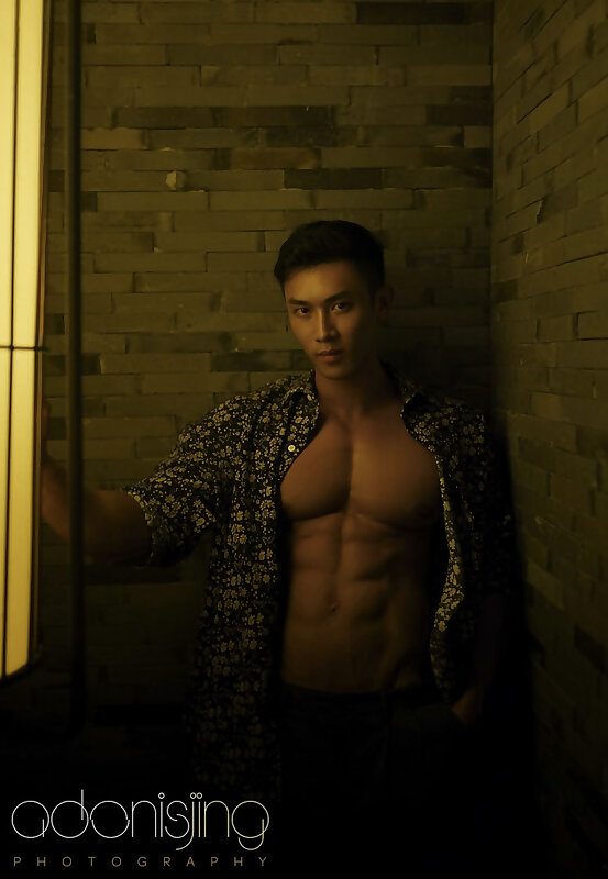 Next Image >>