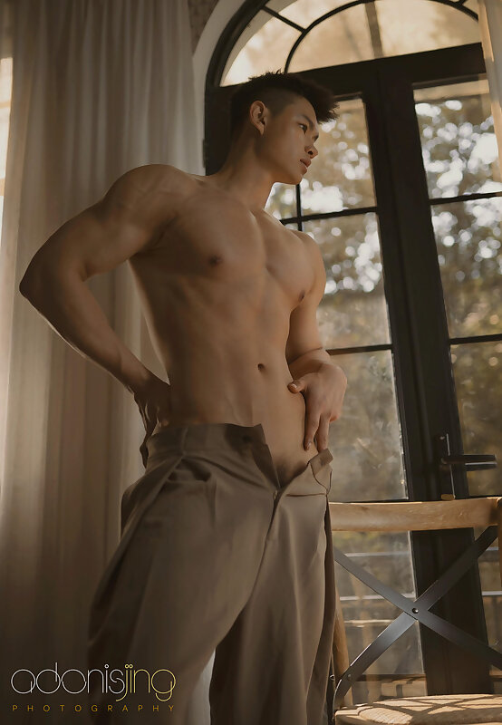 Next Image >>
