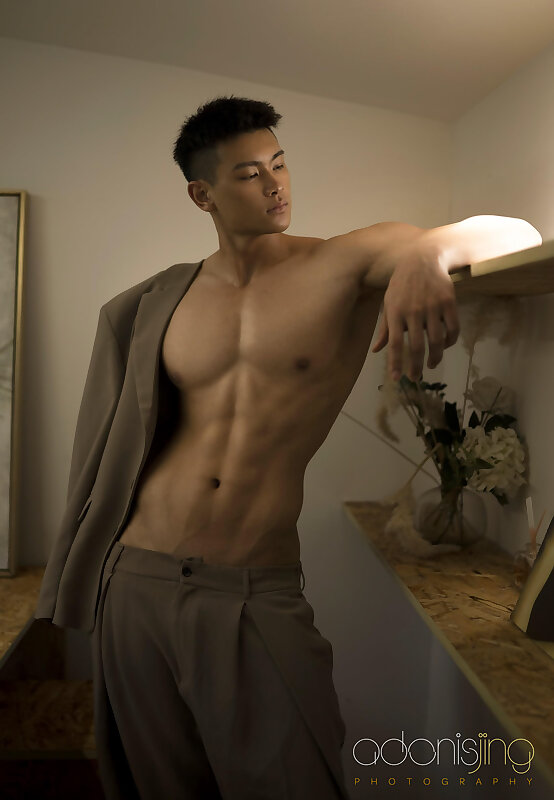 Next Image >>
