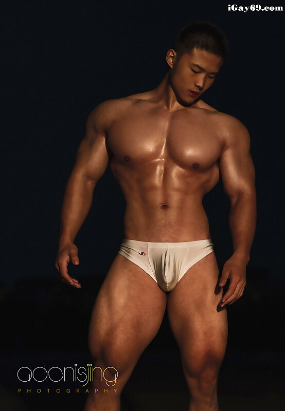 Next Image >>