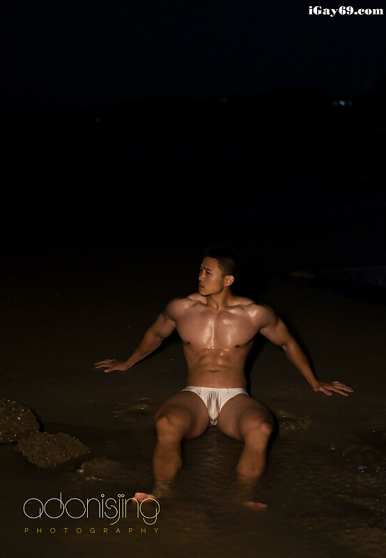 Next Image >>