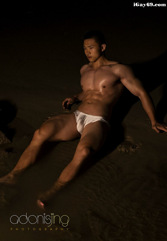 Next Image >>