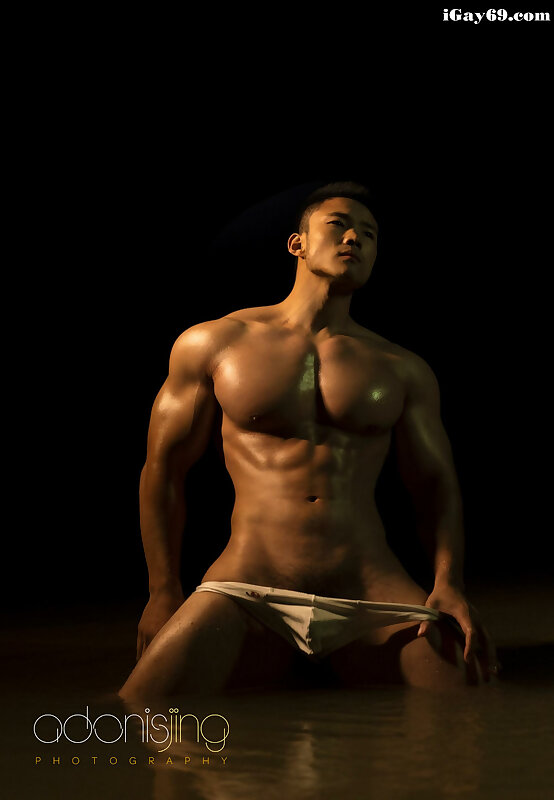 Next Image >>