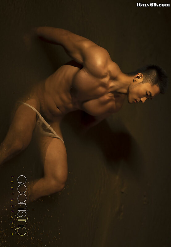 Next Image >>