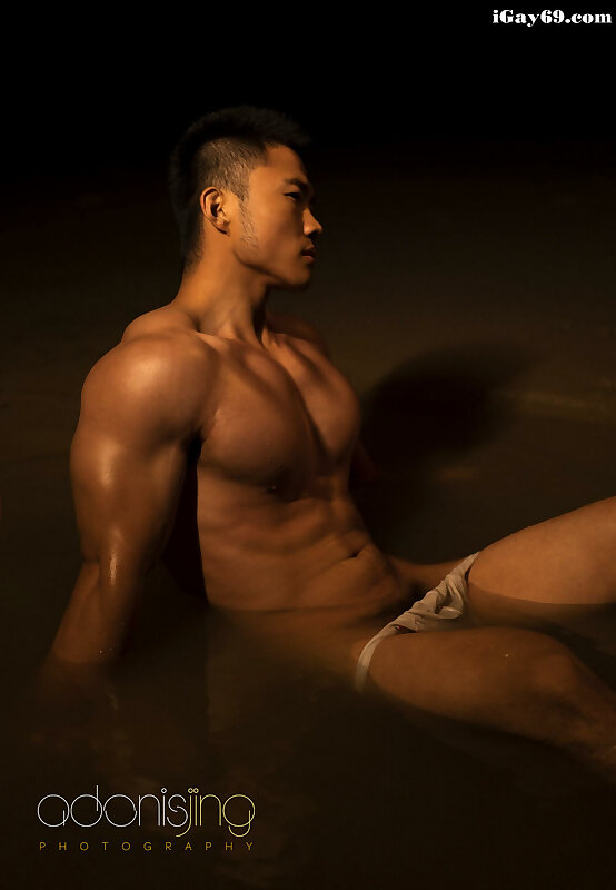 Next Image >>