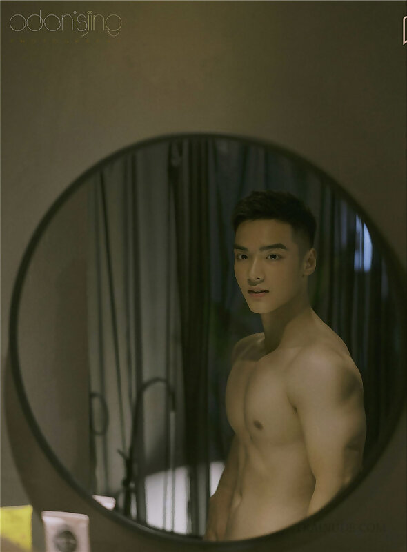 Next Image >>