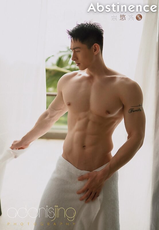 Next Image >>