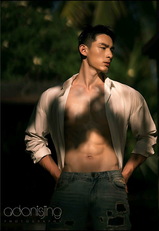 Next Image >>
