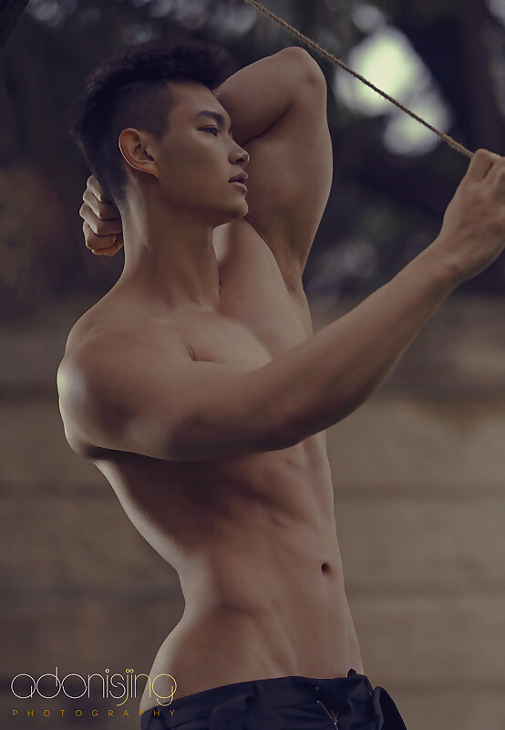 Next Image >>