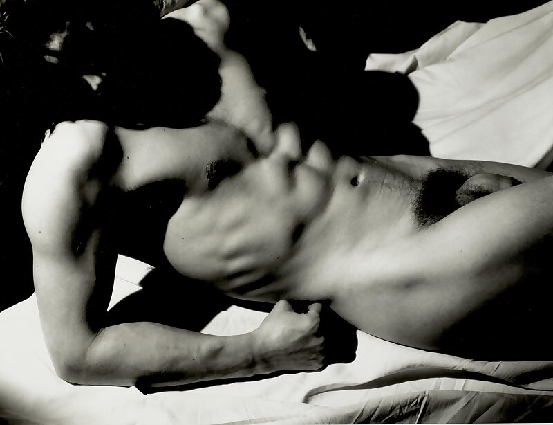 Next Image >>