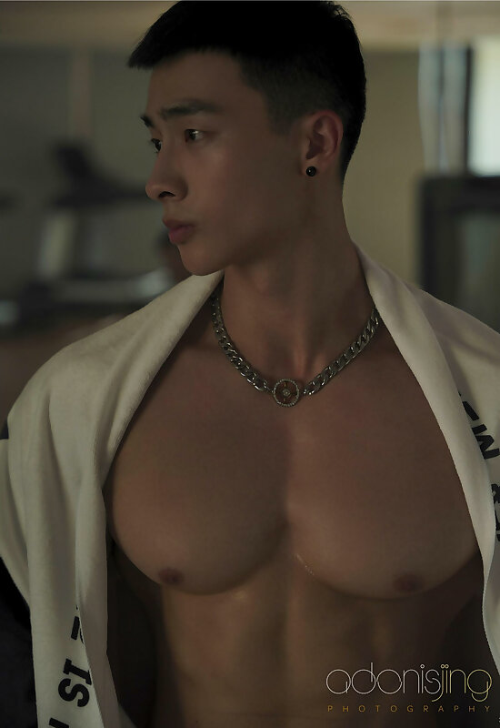 Next Image >>