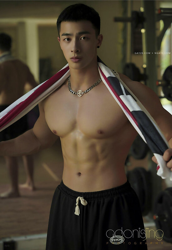 Next Image >>
