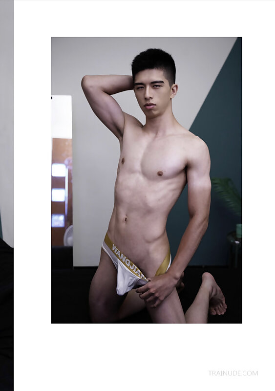 Next Image >>