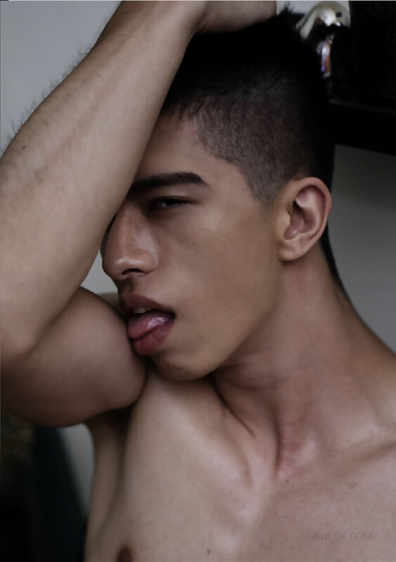 Next Image >>