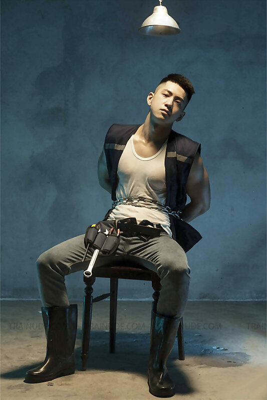 Next Image >>