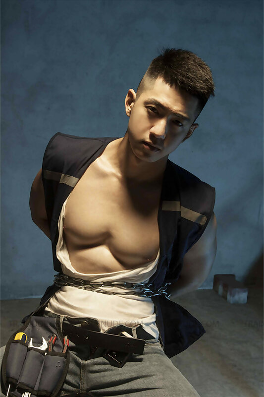 Next Image >>