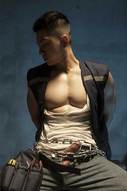 Next Image >>