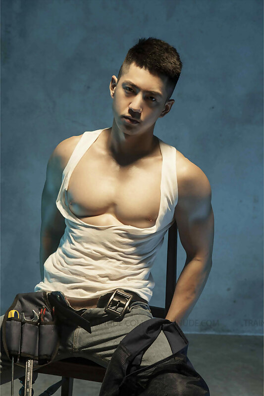 Next Image >>