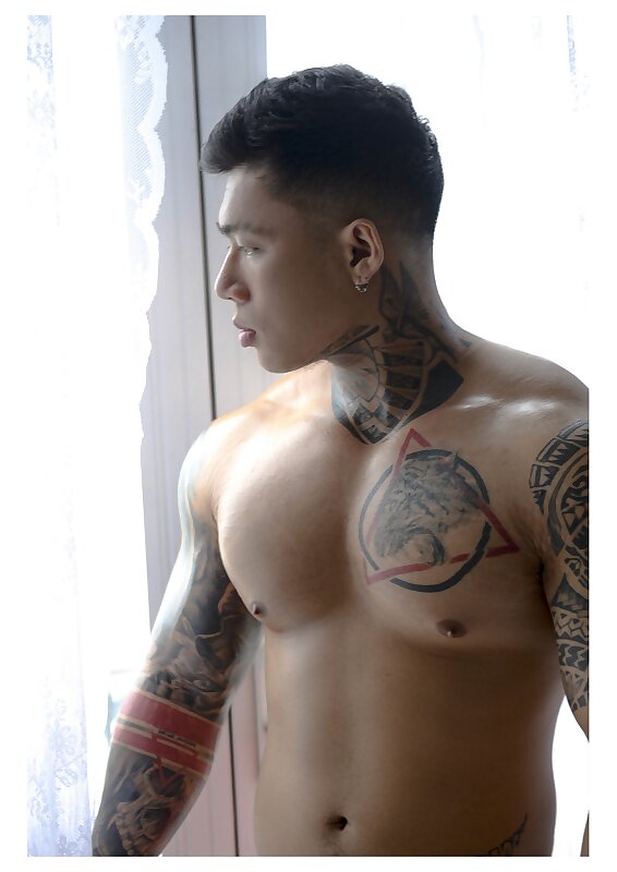 Next Image >>