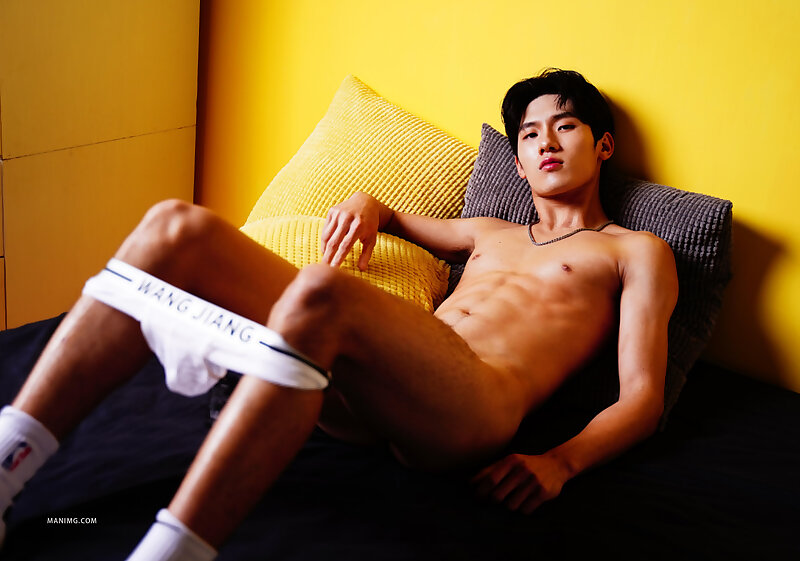 Next Image >>