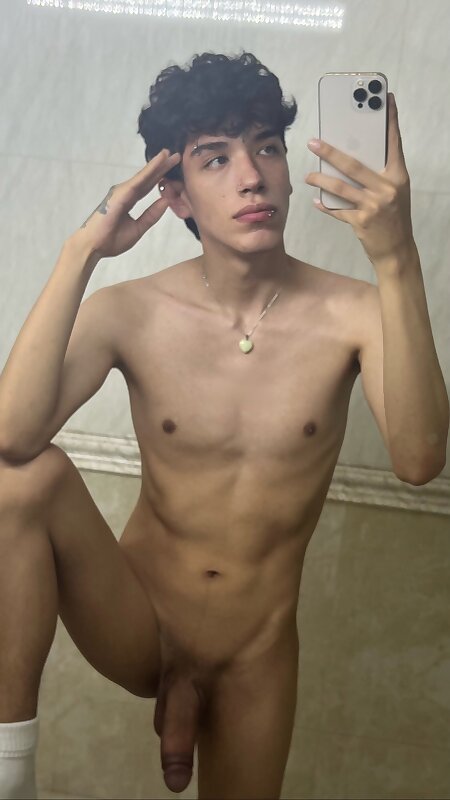 Next Image >>