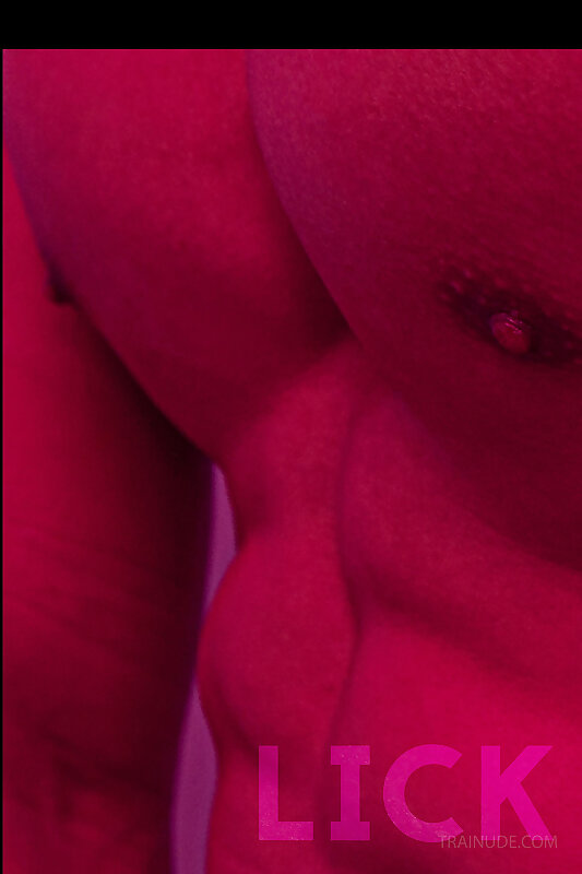 Next Image >>