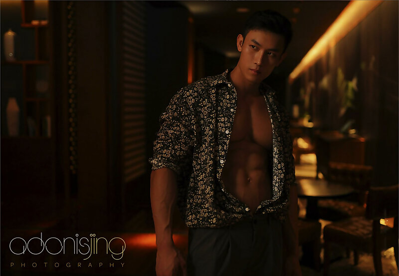 Next Image >>