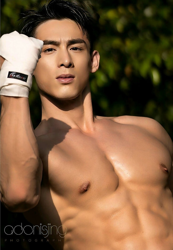 Next Image >>