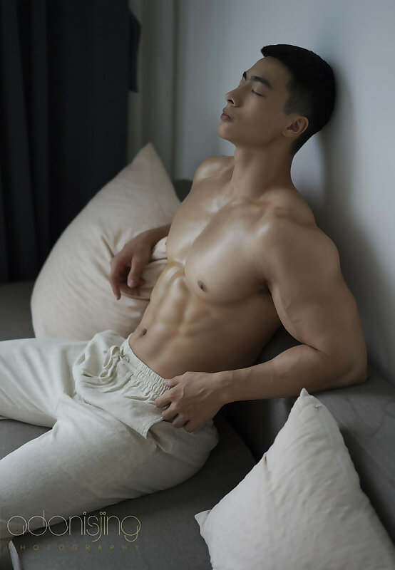 Next Image >>