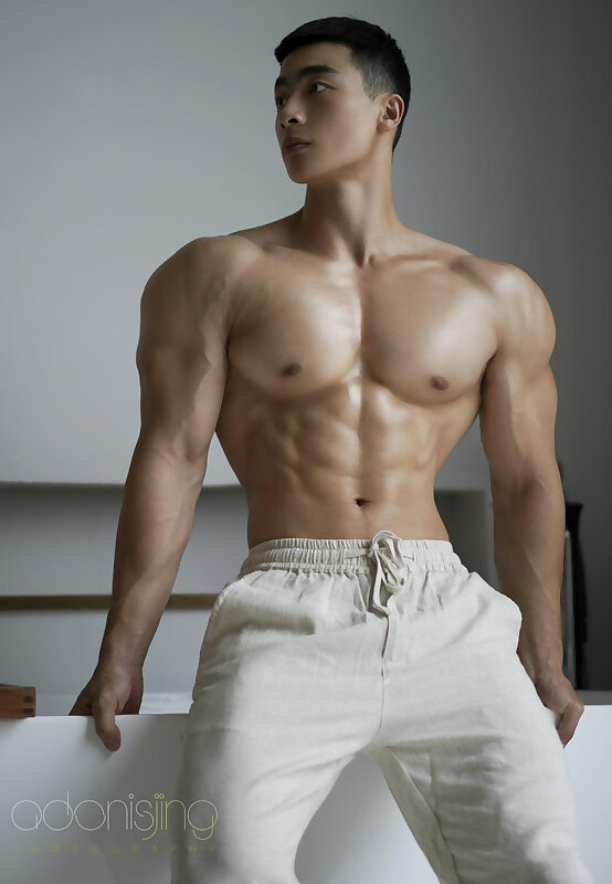 Next Image >>