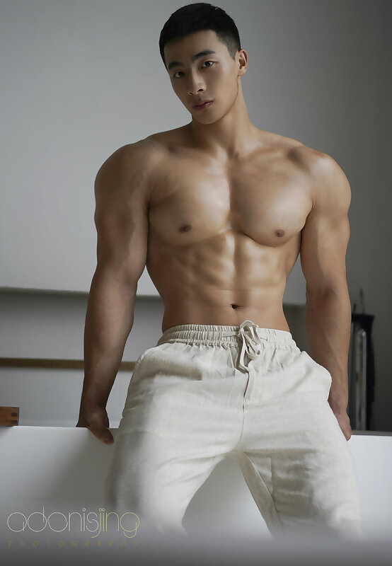 Next Image >>