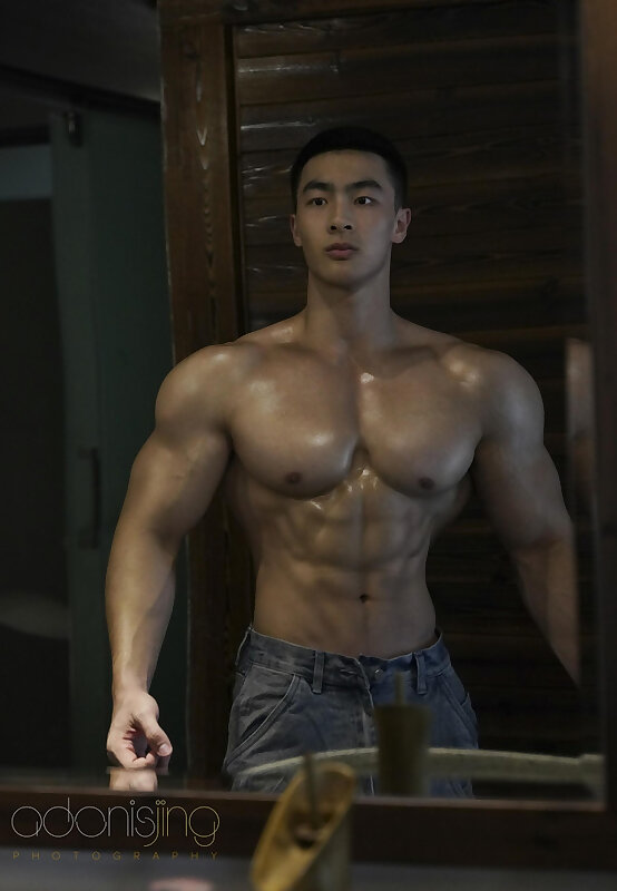 Next Image >>