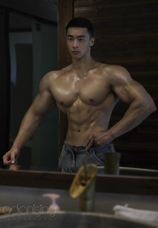 Next Image >>