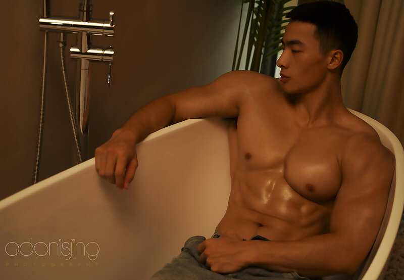 Next Image >>
