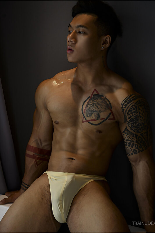 Next Image >>