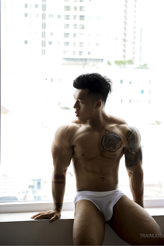 Next Image >>