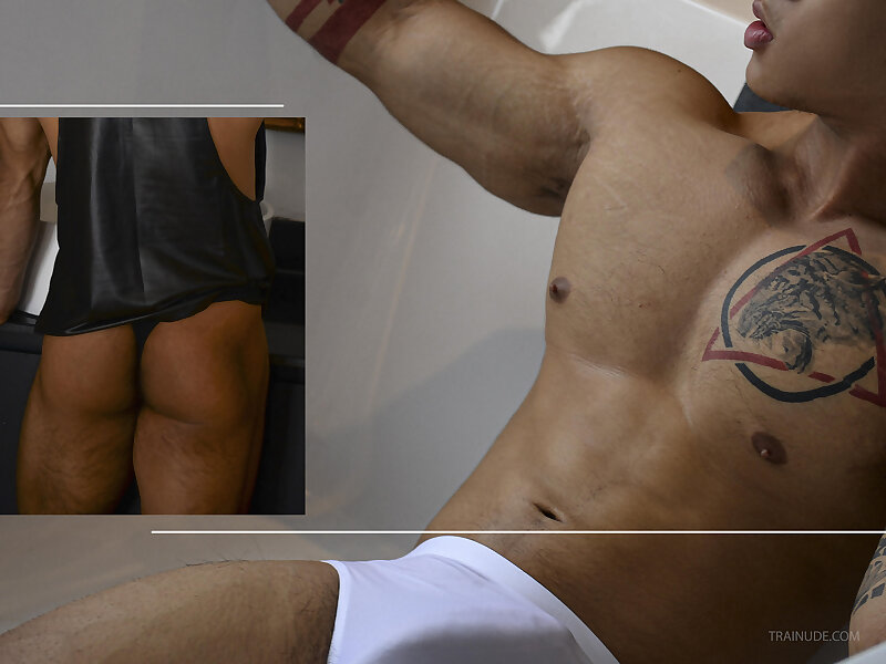 Next Image >>