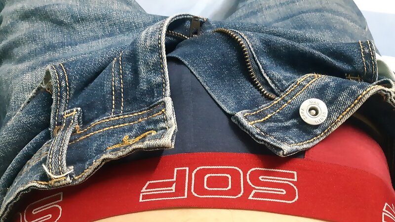 Next Image >>