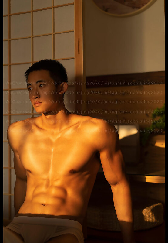 Next Image >>