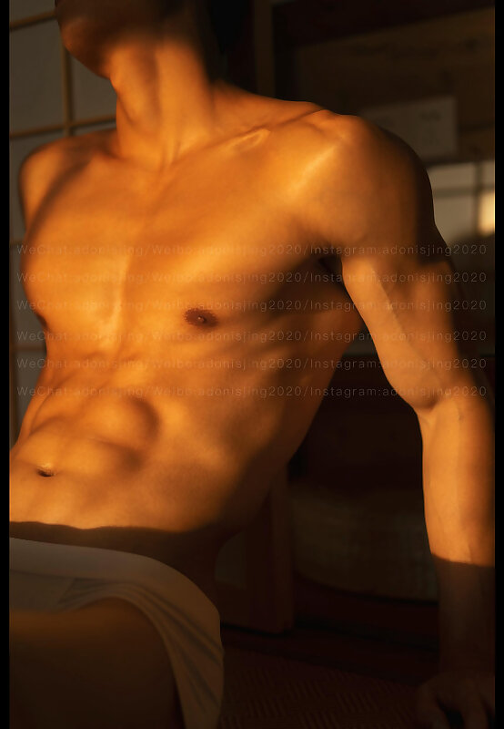 Next Image >>