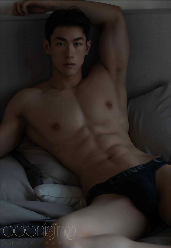 Next Image >>