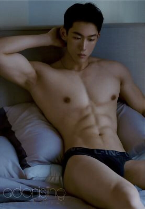 Next Image >>